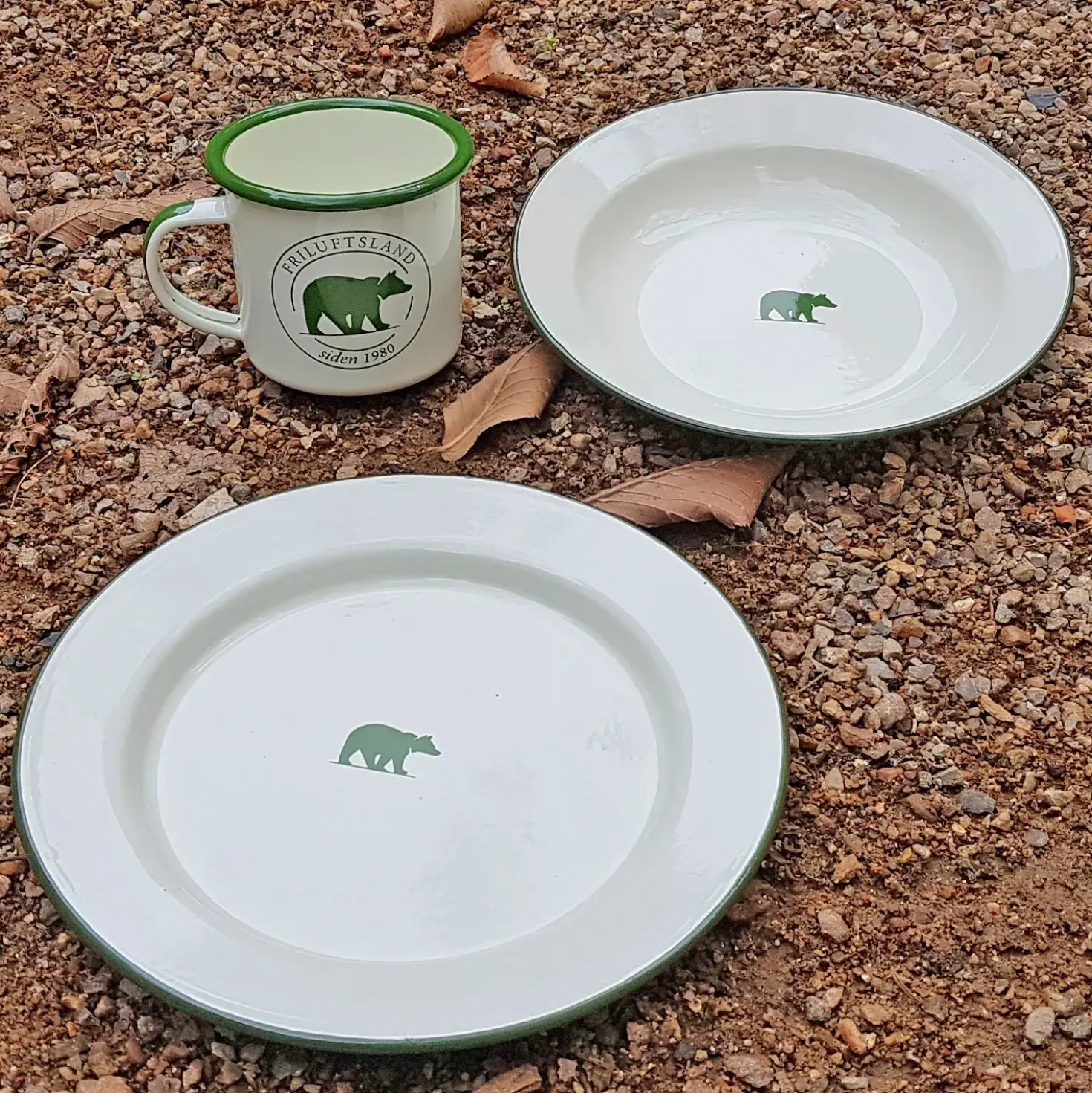 Friluftsland Enamel Plate Bear Logo