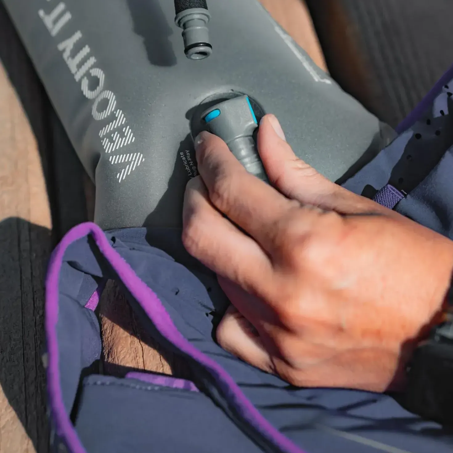 HydraPak Velocity IT 2 L