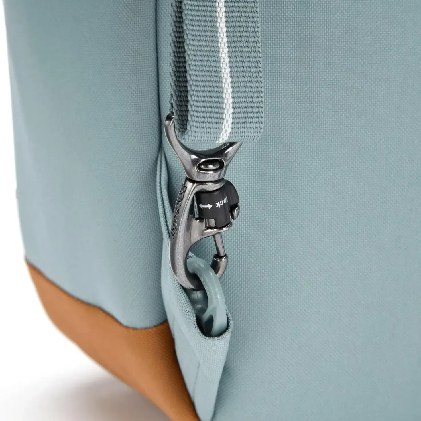Pacsafe GO 15l Backpack