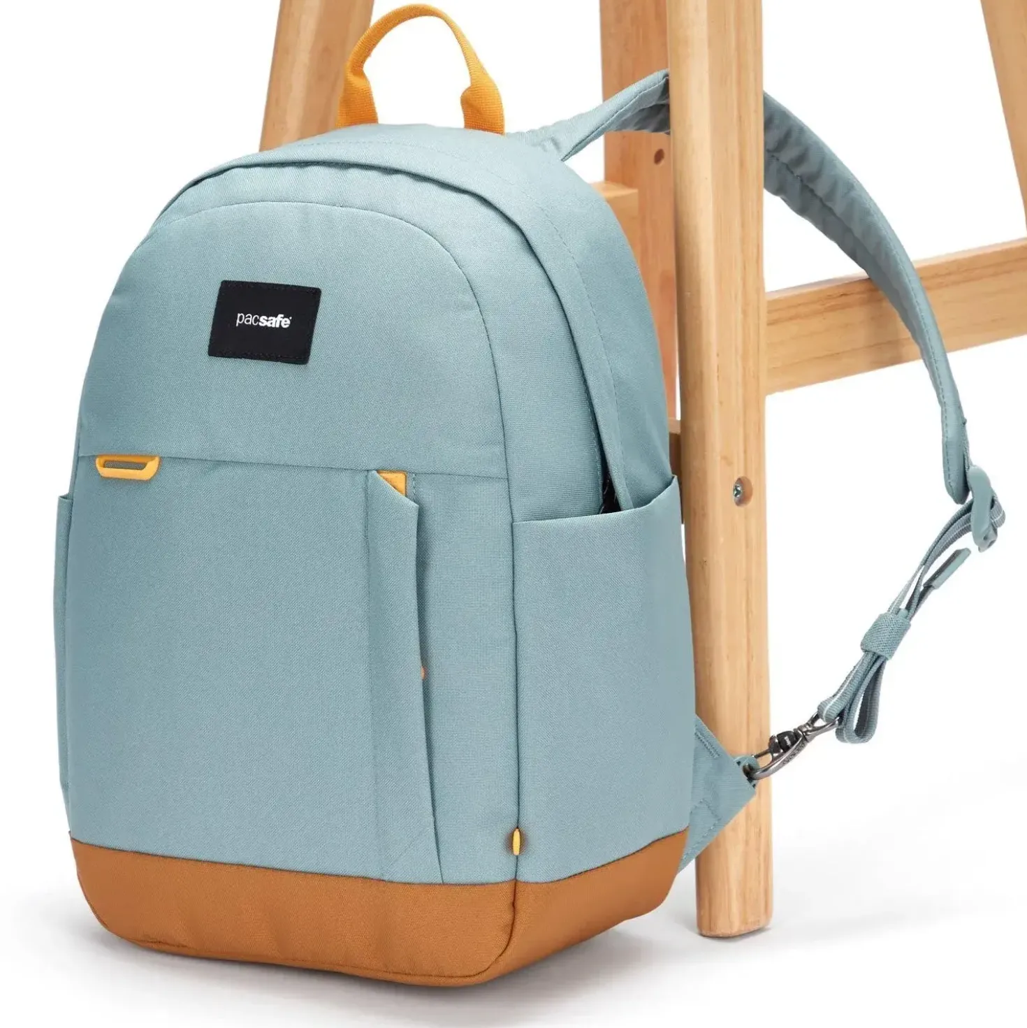 Pacsafe GO 15l Backpack