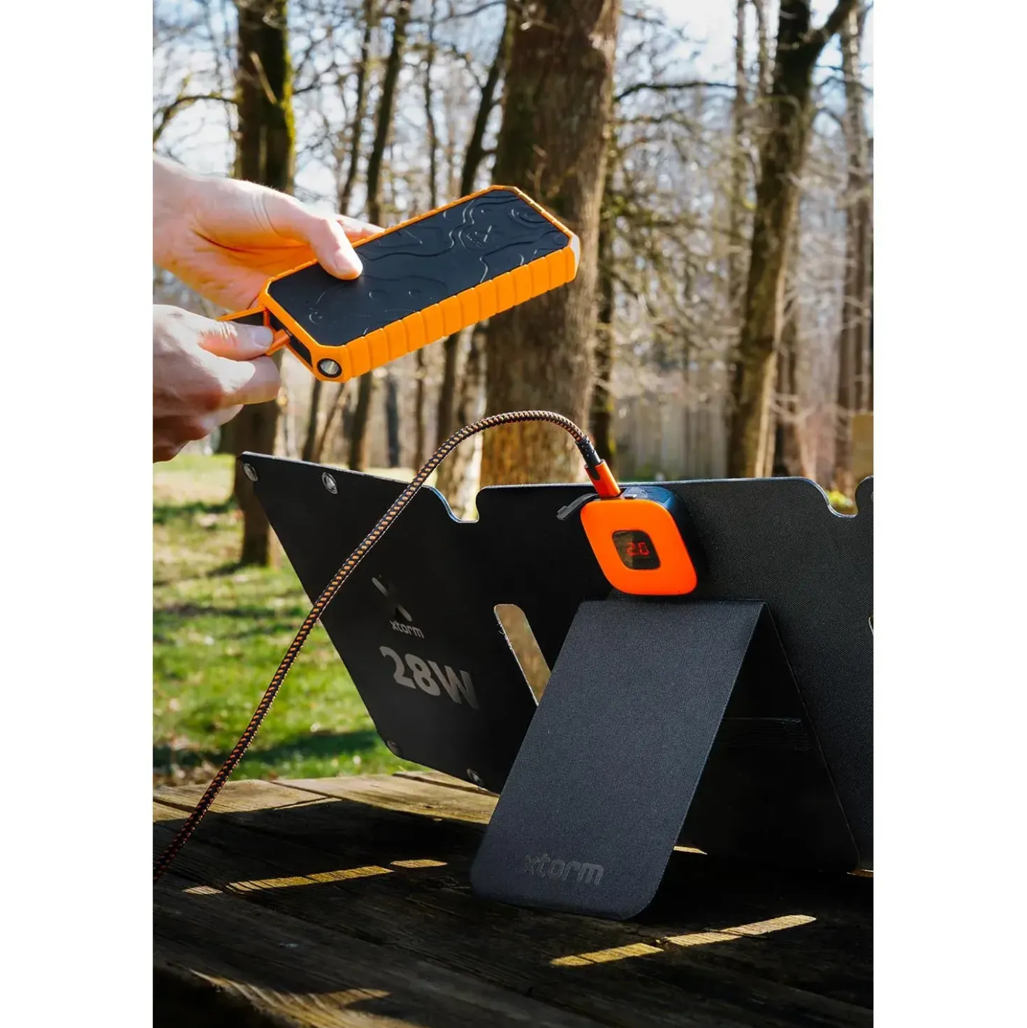 Xtorm 28W Foldable Solar Booster